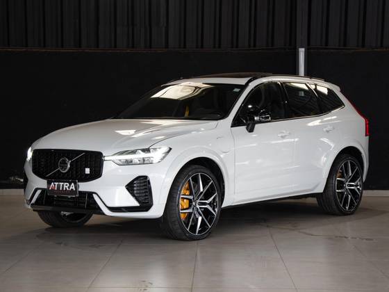 VOLVO XC60 2.0 T8 RECHARGE POLESTAR ENGINEERED AWD GEARTRONIC VOLVO XC60 2.0 T8 RECHARGE POLESTAR ENGINEERED AWD GEARTRONIC